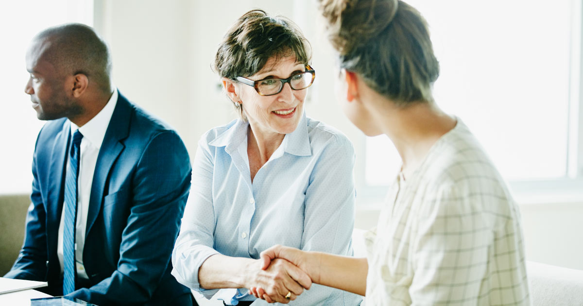 a nonprofit executive networking with a potential major donor - header image